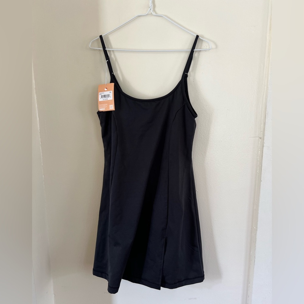 Wondery Outdoors Flora Hiking Exercise Dress